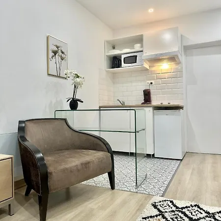 Modern Comfort In 15th District In Lakanal *