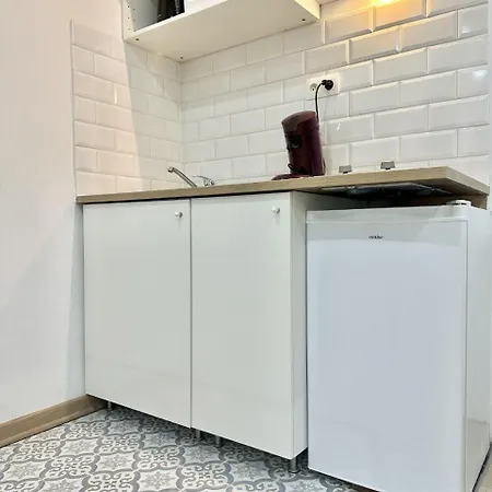 Modern Comfort In 15th District In Lakanal Appartement