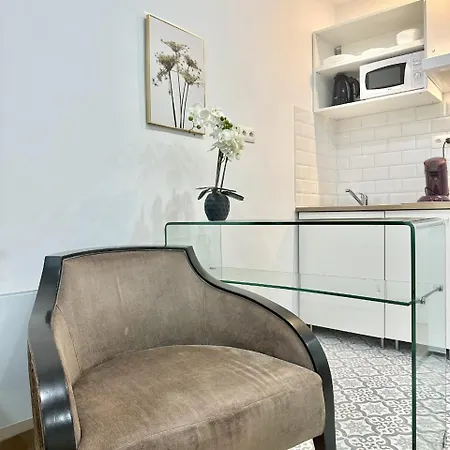 Modern Comfort In 15th District In Lakanal * Paris